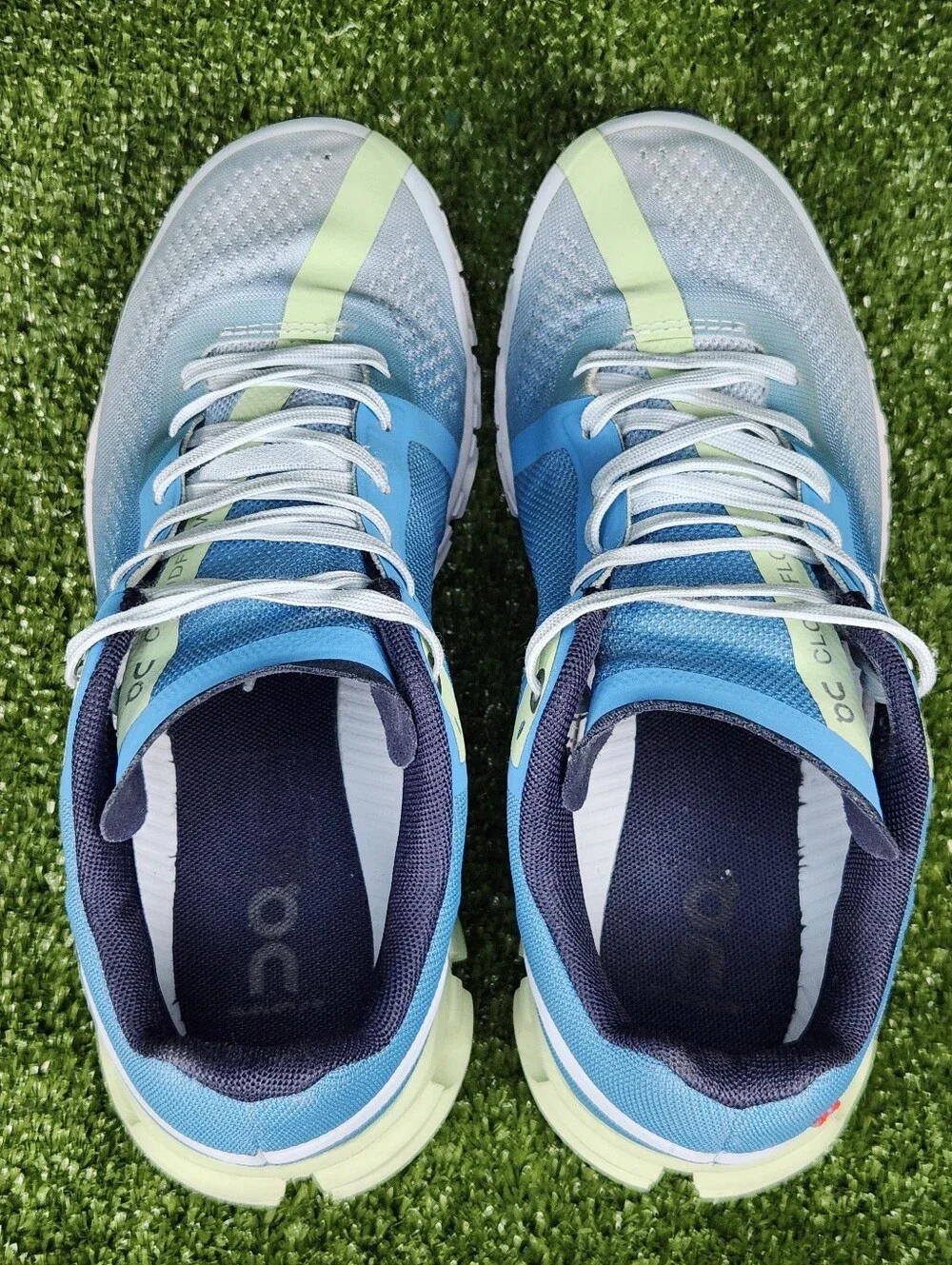 On Running CloudFlow 3 Womens Athletic Walking Cushioned Shoes Sneakers Size 6.5